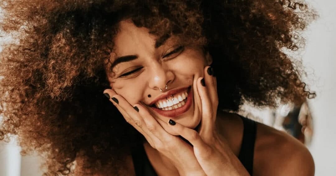 48 frases inspiradoras para mantener siempre una sonrisa en tu rostro
