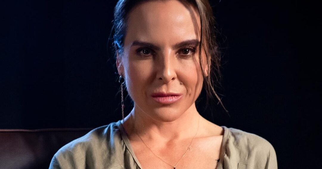 las 47 mejores frases de kate del castillo en la reina del sur inspiracion y poder femenino